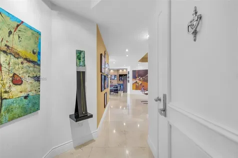 808 Brickell Key Drive Miami FL 33131