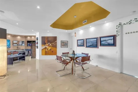 808 Brickell Key Drive Miami FL 33131