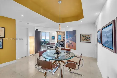 808 Brickell Key Drive Miami FL 33131