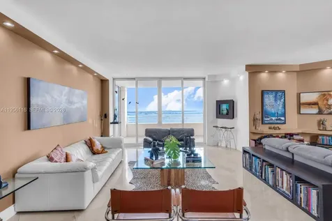 808 Brickell Key Drive Miami FL 33131