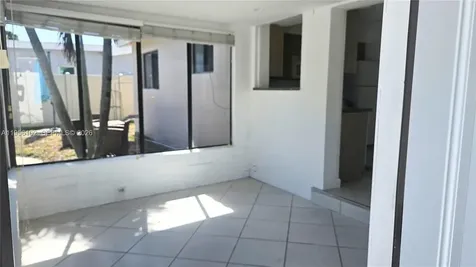 4360 NE 13th Avenue Oakland Park FL 33334