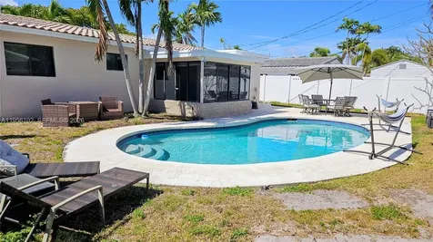 4360 NE 13th Avenue Oakland Park FL 33334