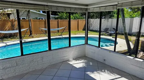 4360 NE 13th Avenue Oakland Park FL 33334