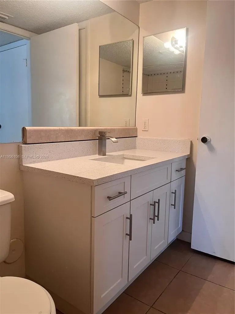 4281 W Mcnab Road Pompano Beach FL 33069