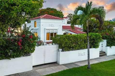 3616 SW 26th Street Miami FL 33133