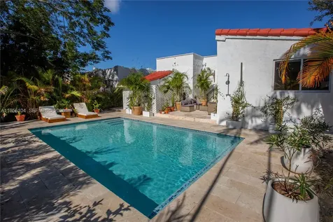 3616 SW 26th Street Miami FL 33133