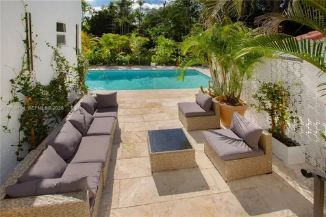 3616 SW 26th Street Miami FL 33133