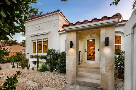 3616 SW 26th Street Miami FL 33133