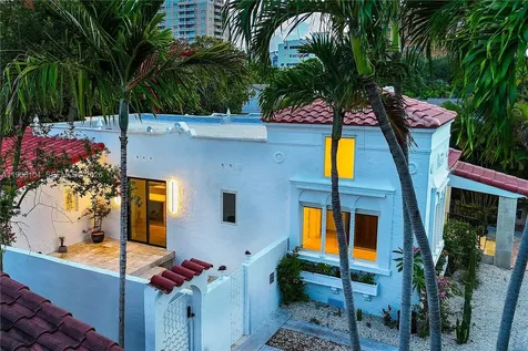 3616 SW 26th Street Miami FL 33133