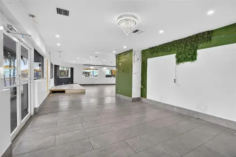 45 NW 22 Avenue Miami FL 33125