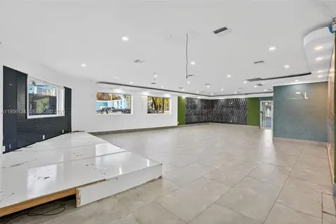 45 NW 22 Avenue Miami FL 33125