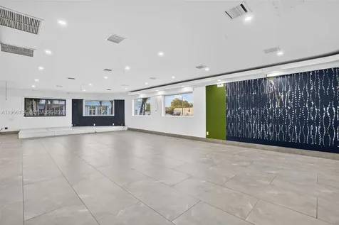 45 NW 22 Avenue Miami FL 33125