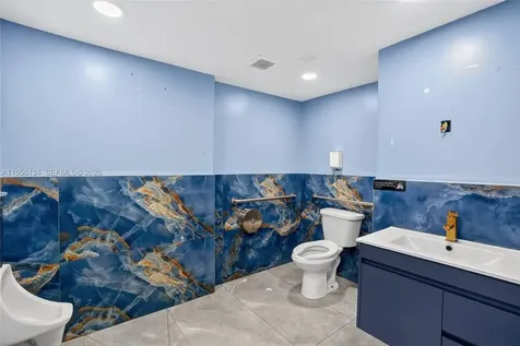 45 NW 22 Avenue Miami FL 33125