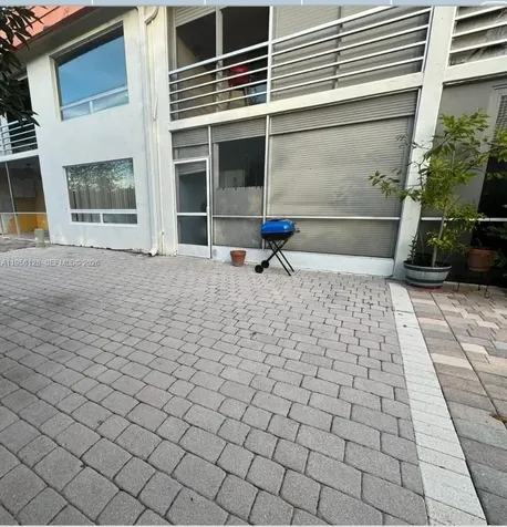 4321 NW 9th Avenue Deerfield Beach FL 33064