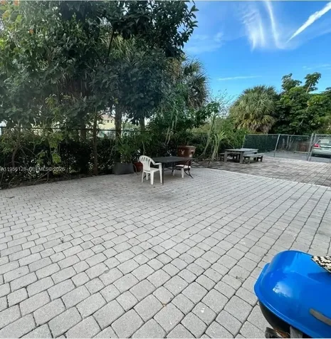 4321 NW 9th Avenue Deerfield Beach FL 33064
