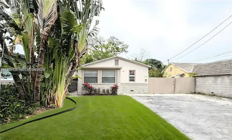 1062 NE 38th Street Oakland Park FL 33334