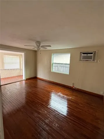 1062 NE 38th Street Oakland Park FL 33334