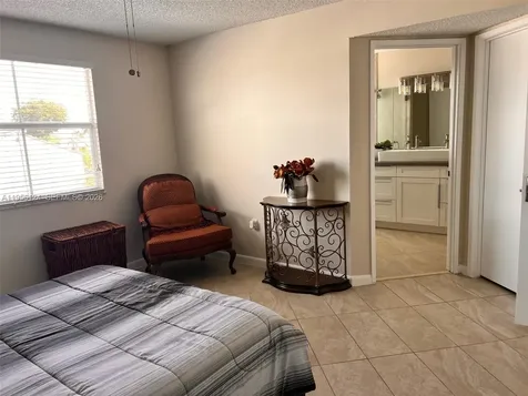 4878 NW 97th Place Doral FL 33178