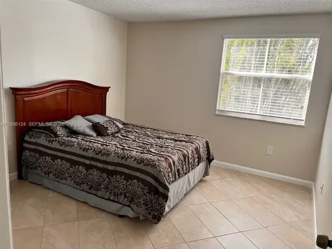 4878 NW 97th Place Doral FL 33178