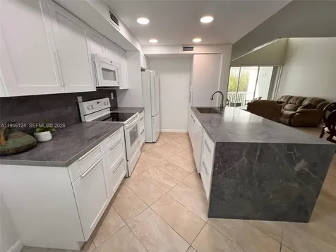 4878 NW 97th Place Doral FL 33178