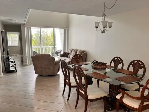 4878 NW 97th Place Doral FL 33178