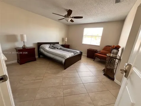 4878 NW 97th Place Doral FL 33178