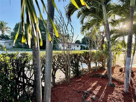 6103 Southgate Boulevard Margate FL 33068