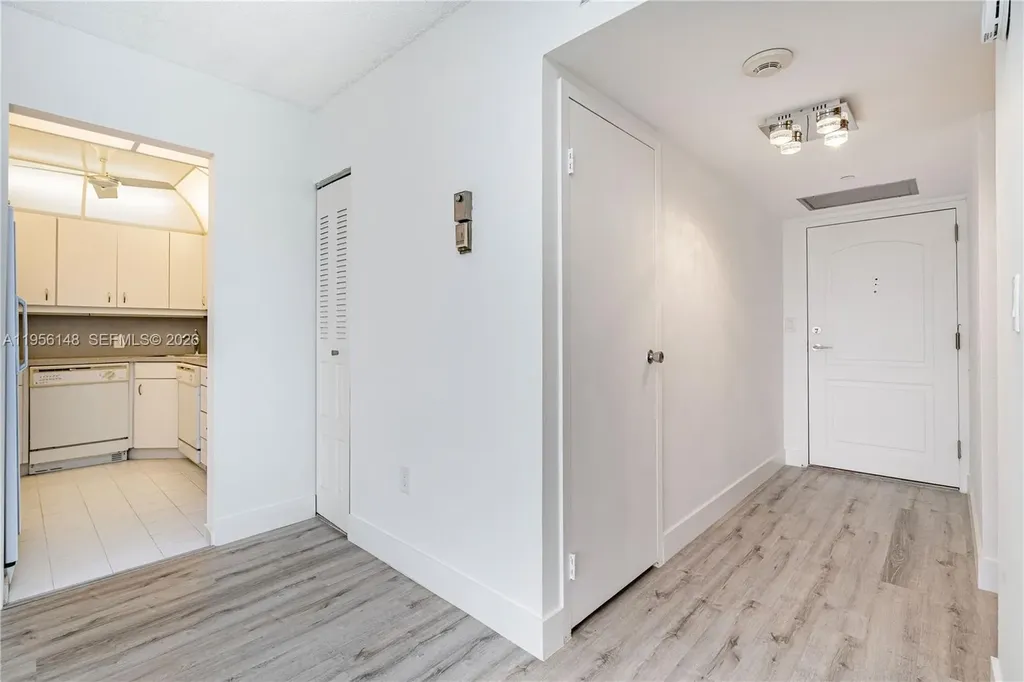 3625 N Country Club Drive Aventura FL 33180