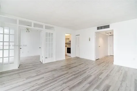 3625 N Country Club Drive Aventura FL 33180
