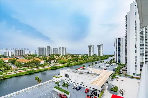 3625 N Country Club Drive Aventura FL 33180