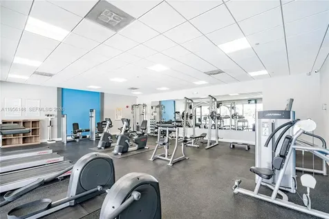 3625 N Country Club Drive Aventura FL 33180