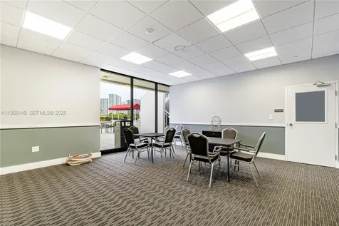 3625 N Country Club Drive Aventura FL 33180