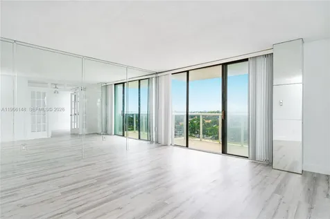 3625 N Country Club Drive Aventura FL 33180