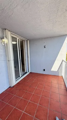 4854 NW 7th Street Miami FL 33126