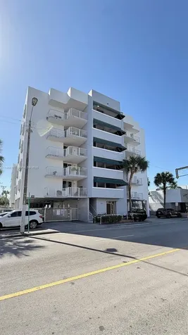 4854 NW 7th Street Miami FL 33126