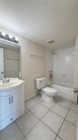 4854 NW 7th Street Miami FL 33126