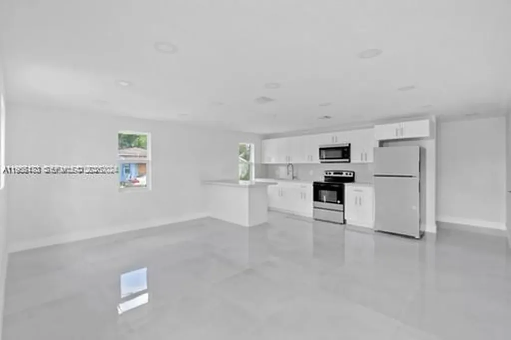655 SW 5th Street Homestead FL 33030
