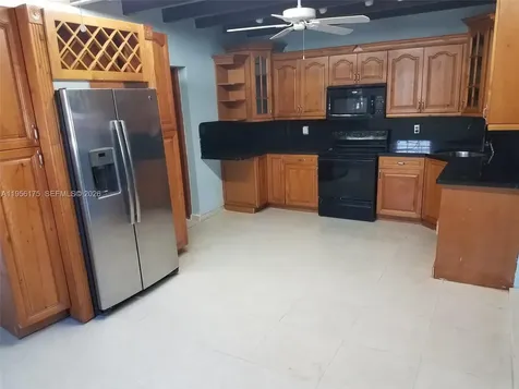 2828 SW 3rd Street Miami FL 33135