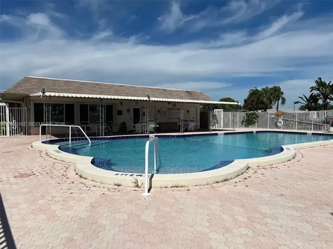 6990 NW 17th Street Margate FL 33063