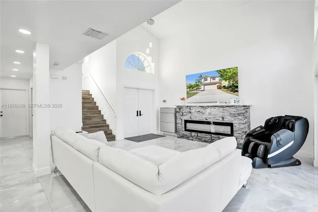 5380 NW 117th Avenue Coral Springs FL 33076