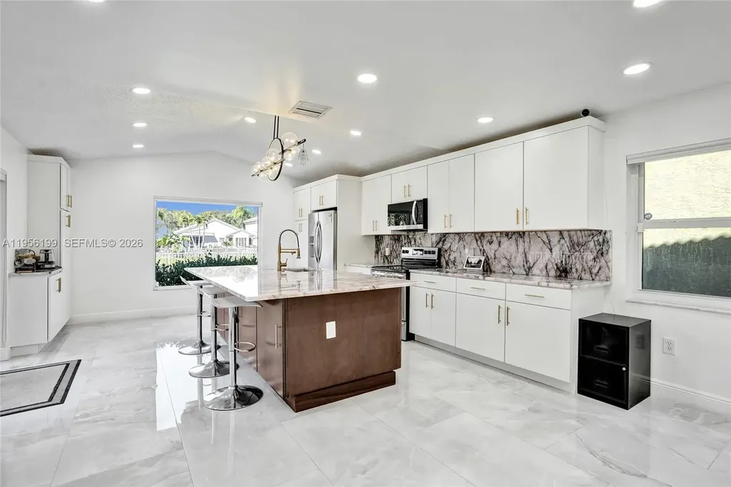 5380 NW 117th Avenue Coral Springs FL 33076