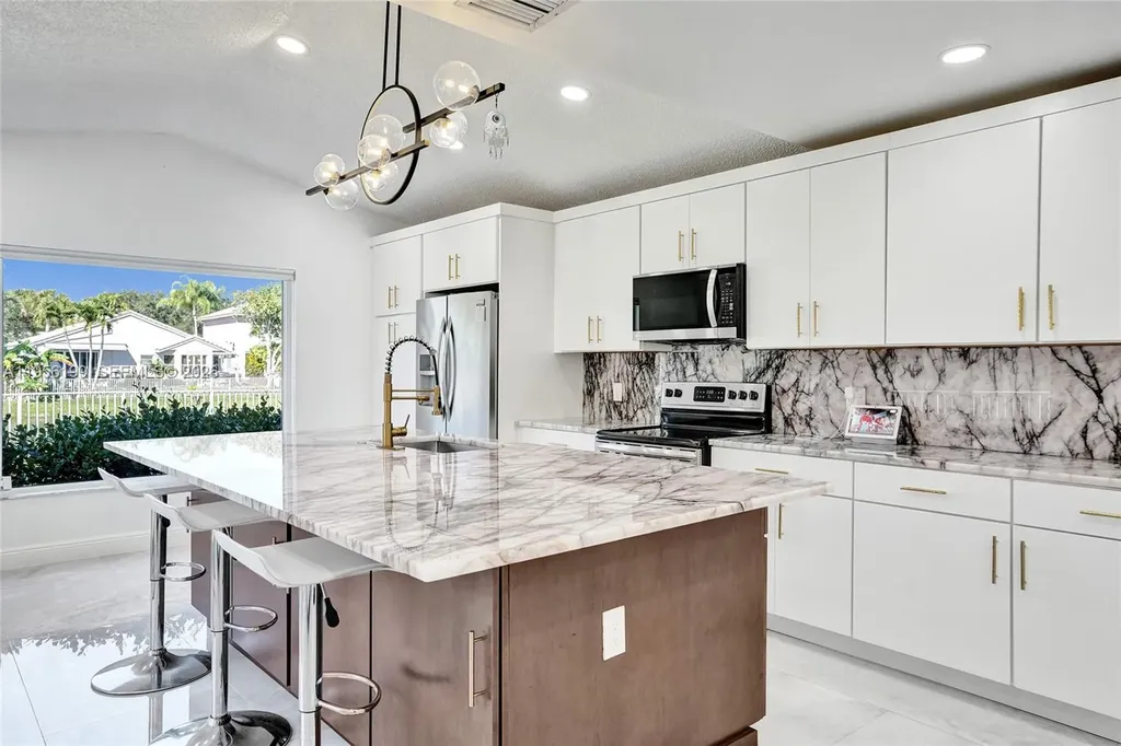 5380 NW 117th Avenue Coral Springs FL 33076