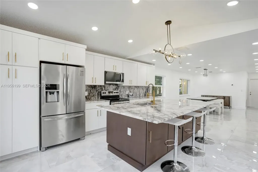 5380 NW 117th Avenue Coral Springs FL 33076