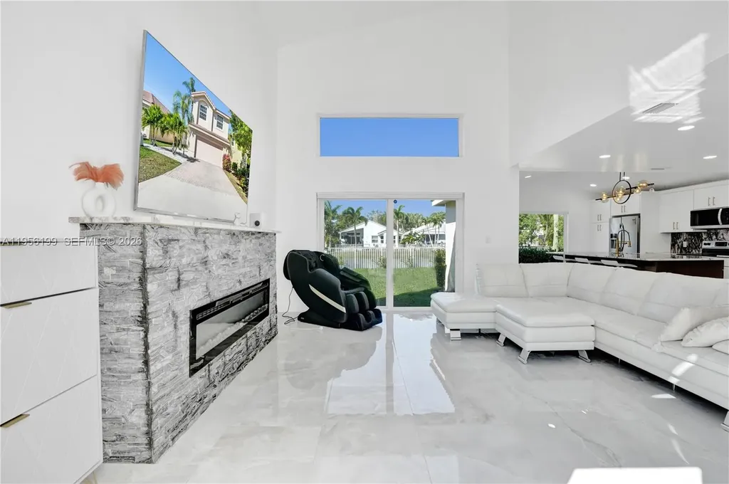 5380 NW 117th Avenue Coral Springs FL 33076