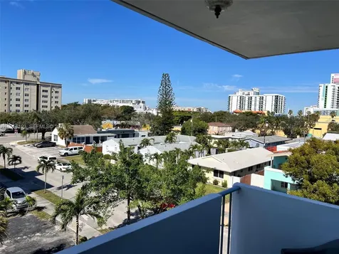 1720 Jefferson Street Hollywood FL 33020