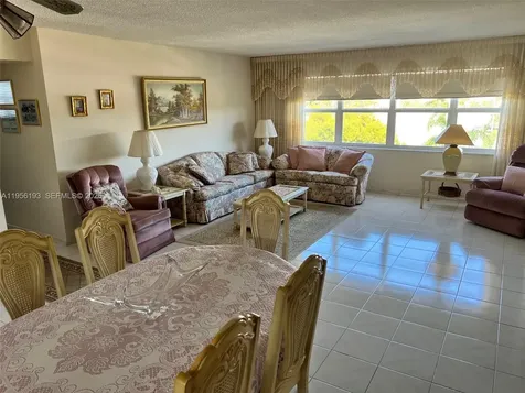 1720 Jefferson Street Hollywood FL 33020
