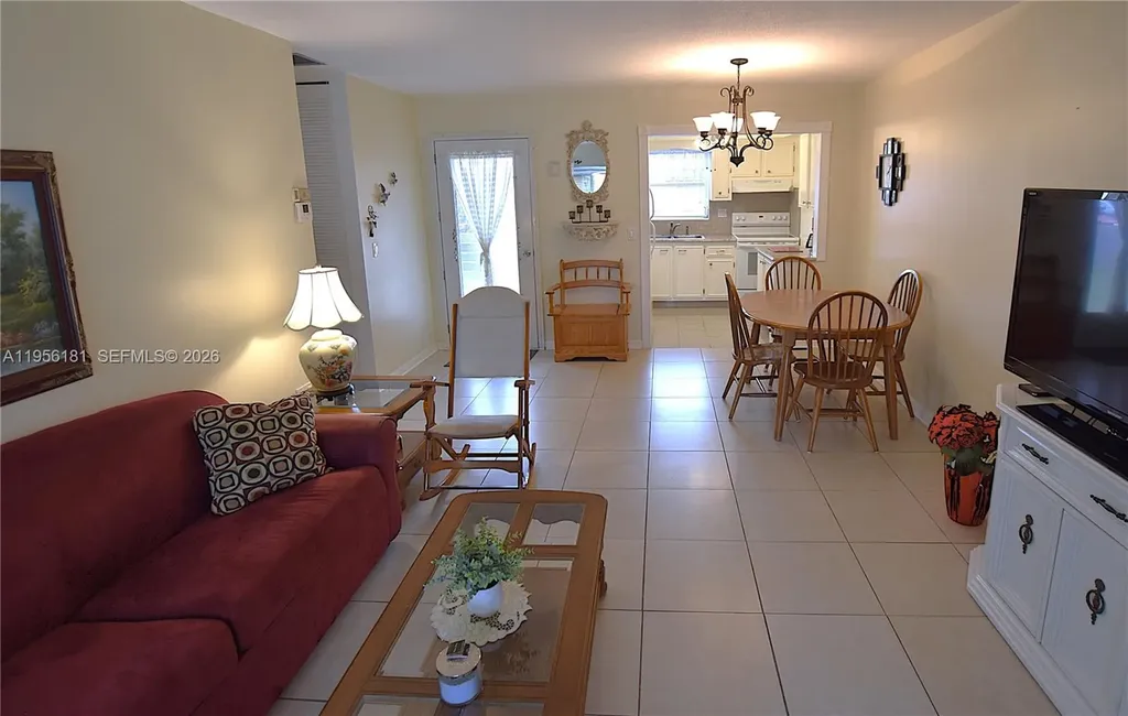 2832 W Crosley Drive West Palm Beach FL 33415