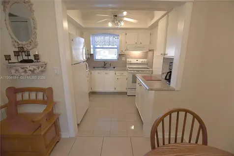 2832 W Crosley Drive West Palm Beach FL 33415