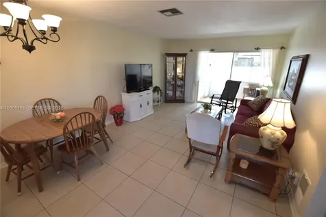 2832 W Crosley Drive West Palm Beach FL 33415
