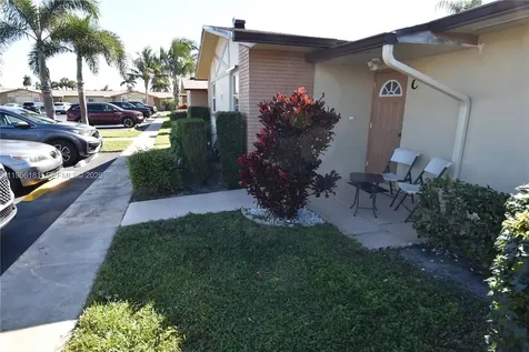 2832 W Crosley Drive West Palm Beach FL 33415